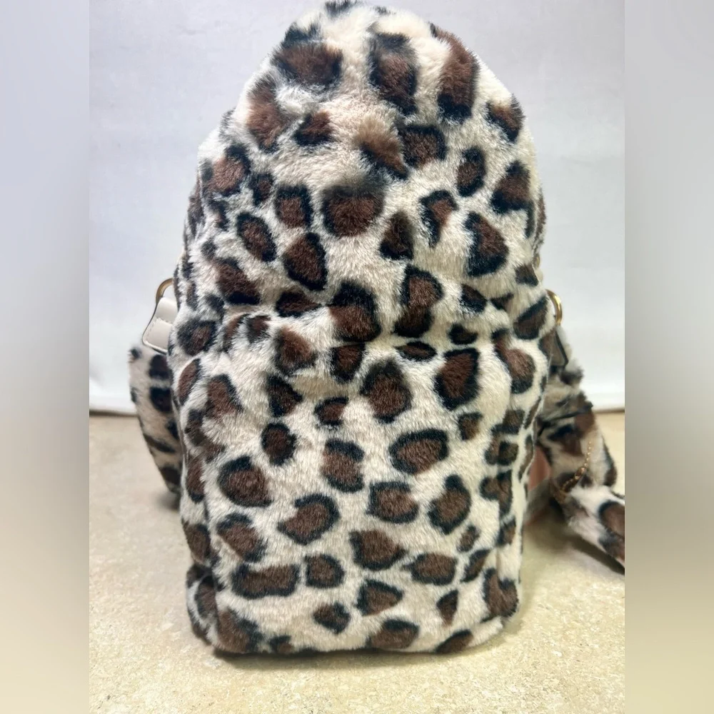 Juicy Couture Fuzzy Leopard Tote Bag!! - Picture 3 of 11